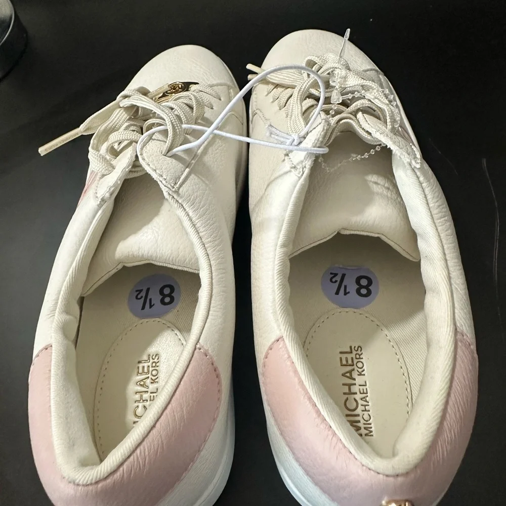 🆕Michael Kors  Faux Leather Sneakers